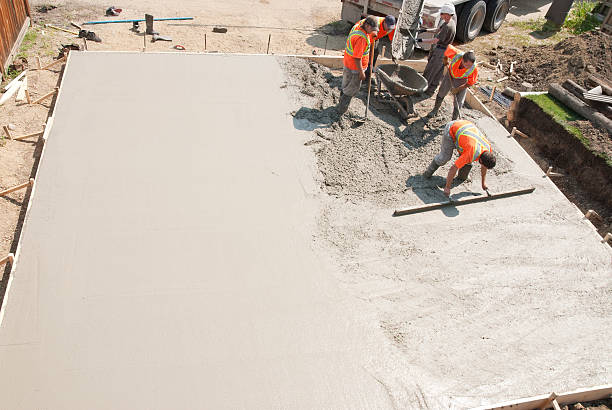 Best Concrete Pool Decks in Geneva, IN